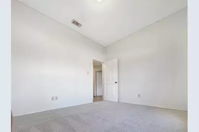 1027 Ridgeview Circle, Carrollton, TX 75007 - Photo 19