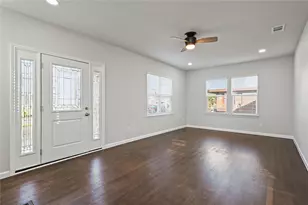 820 W College St, Sherman, TX 75092 - Photo 5