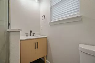 820 W College St, Sherman, TX 75092 - Photo 29