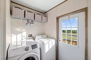 10026 County Road 4350, Frost, TX 76641 - Photo 15