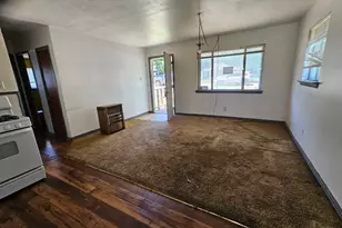 536 N Bryant Ave, Midlothian, TX 76065 - Photo 3