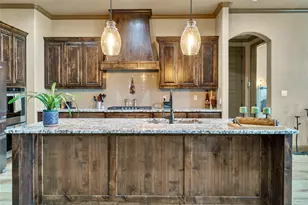 217 Maverick Ct, Granbury, TX 76049 - Photo 13