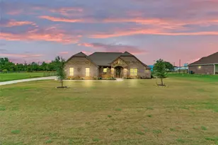 217 Maverick Ct, Granbury, TX 76049 - Photo 1