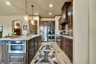 217 Maverick Court, Granbury, TX 76049 - Photo 15