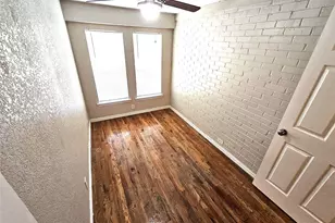 1927 W 10th St, Dallas, TX 75208 - Photo 19