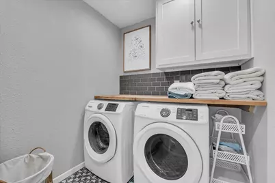 8900 Valley Brook Circle, Woodway, TX 76712 - Photo 17