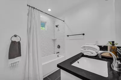 8900 Valley Brook Circle, Woodway, TX 76712 - Photo 13