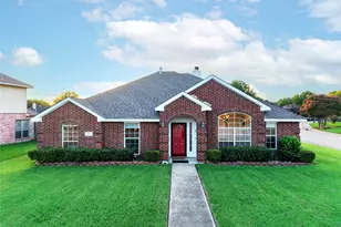 5167 Berridge Ln, Dallas, TX 75227 - Photo 1