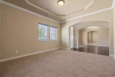 912 Danbury Drive, DeSoto, TX 75115 - Photo 5