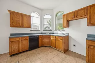 1602 Develon Dr, Mesquite, TX 75149 - Photo 9