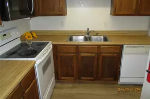 9823 Walnut St, Dallas, TX 75243 - Photo 17