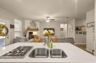 2919 Shetland Dr, Aubrey, TX 76227 - Photo 11