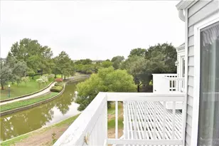 812 Canal St, Irving, TX 75063 - Photo 11