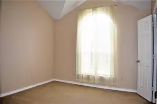 812 Canal St, Irving, TX 75063 - Photo 9