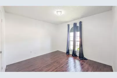 1107 Waverly Drive, Arlington, TX 76015 - Photo 5