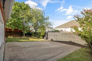 7808 Park Run Rd, Fort Worth, TX 76137 - Photo 19