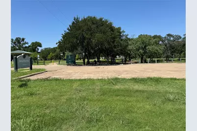 2415 Tally Ho Lane, Dallas, TX 75212 - Photo 3