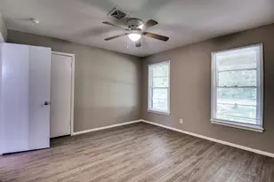 607 N Wood St, Cleburne, TX 76033 - Photo 31