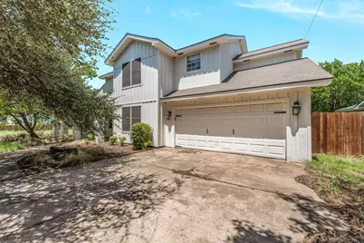 1925 N Dale Avenue, Stephenville, TX 76401 - Photo 1