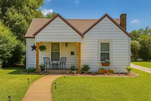 1324 4th St, Graham, TX 76450 - Photo 1