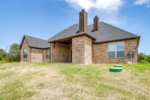 1053 Tex Ln, Springtown, TX 76082 - Photo 39
