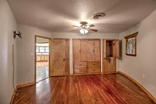 400 Oak St, Nocona, TX 76255 - Photo 13