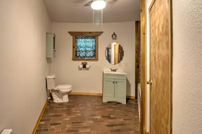 400 Oak Street, Nocona, TX 76255 - Photo 17