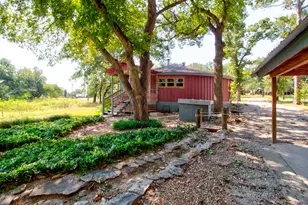 400 Oak St, Nocona, TX 76255 - Photo 25