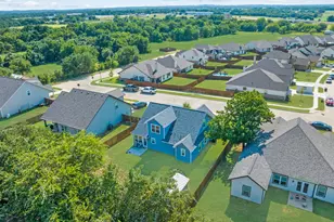 608 Porcupine Dr, Springtown, TX 76082 - Photo 27