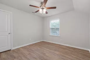 608 Porcupine Dr, Springtown, TX 76082 - Photo 17