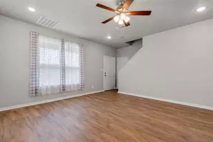 608 Porcupine Dr, Springtown, TX 76082 - Photo 7