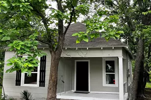 1020 N Clinton St, Stephenville, TX 76401 - Photo 1