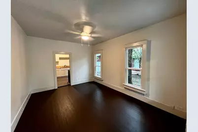 1020 N Clinton Street, Stephenville, TX 76401 - Photo 3