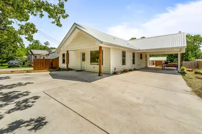306 Dale Avenue, Stephenville, TX 76401 - Photo 1
