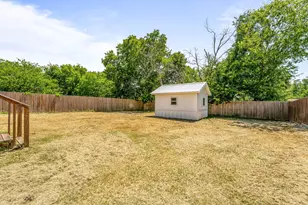 306 Dale Ave, Stephenville, TX 76401 - Photo 15
