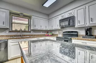 433 Tall Oaks Ln, Richardson, TX 75081 - Photo 9