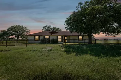 237 Hcr 1444, Blum, TX 76627 - Photo 3