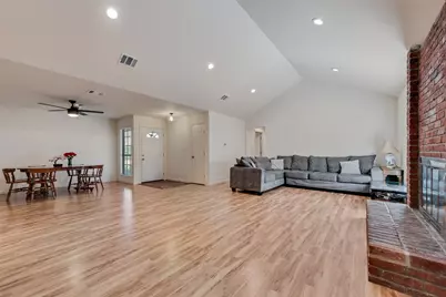 3817 Misty Meadow Drive, Fort Worth, TX 76133 - Photo 5