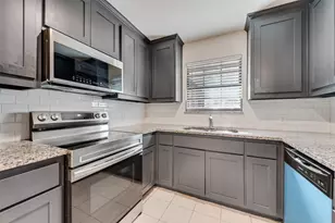 3817 Misty Meadow Dr, Fort Worth, TX 76133 - Photo 9