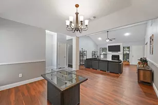 2530 Seven Hills Dr, Grand Prairie, TX 75052 - Photo 13