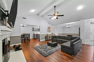 2530 Seven Hills Dr, Grand Prairie, TX 75052 - Photo 5