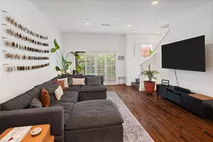 2411 N Hall St, Dallas, TX 75204 - Photo 3