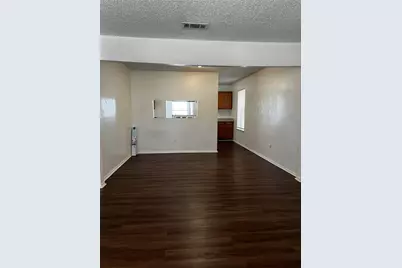 319 Ware Drive, Grand Prairie, TX 75051 - Photo 5