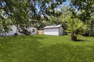 8223 Jacobie Blvd, Dallas, TX 75217 - Photo 25