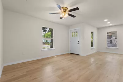 8223 Jacobie Boulevard, Dallas, TX 75217 - Photo 5