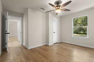 8223 Jacobie Blvd, Dallas, TX 75217 - Photo 17