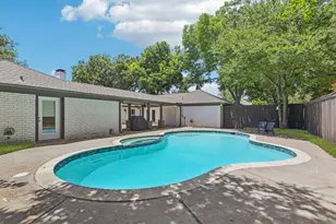 7023 Lupton Dr, Dallas, TX 75225 - Photo 37