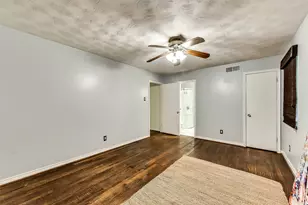 8539 Bretshire Dr, Dallas, TX 75228 - Photo 15