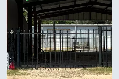 405 E Commerce Street, Mexia, TX 76667 - Photo 9