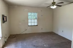 611 S Ruddell St, Denton, TX 76205 - Photo 11